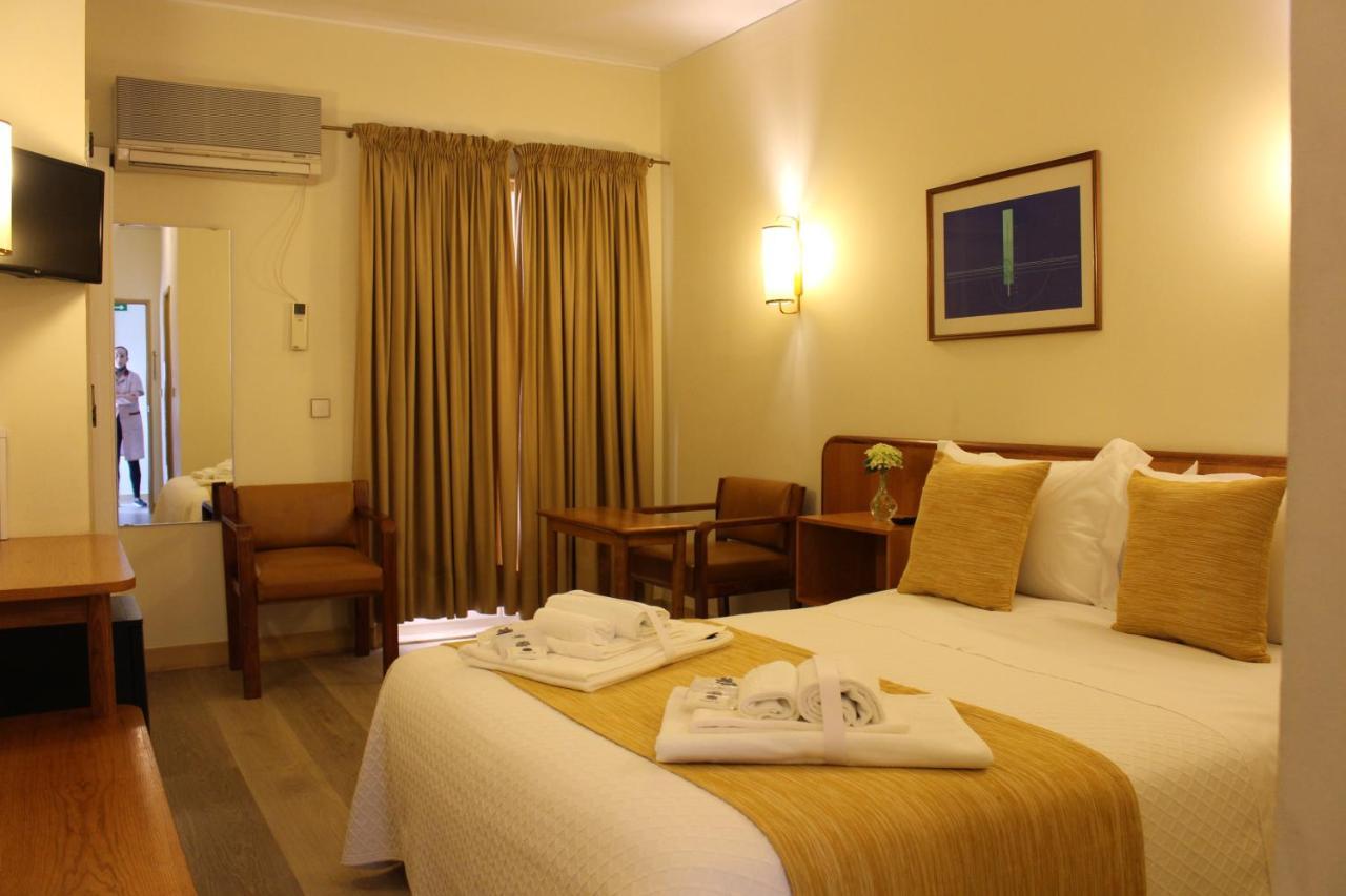 Double or Twin Room Garden View