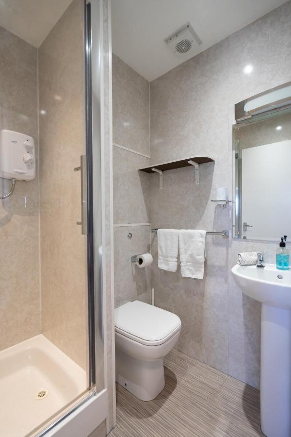 Triple Room Private Bathroom,1003062171:JPEG