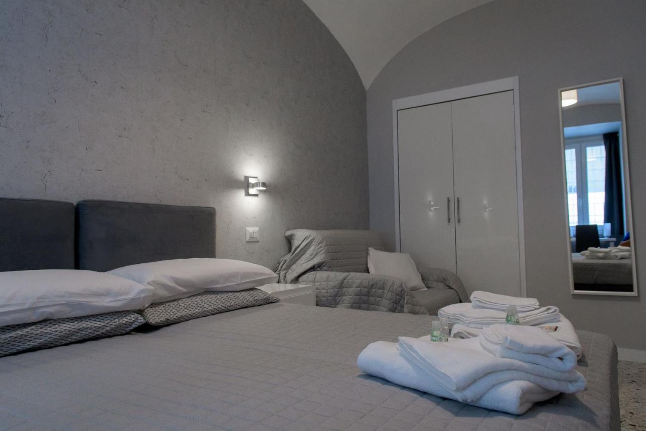 Triple Room Private External Bathroom