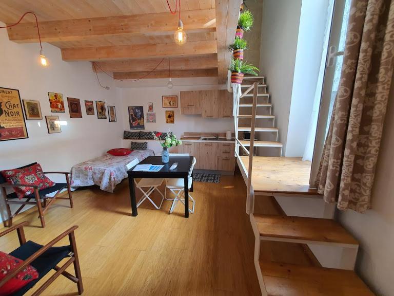 One-Bedroom House