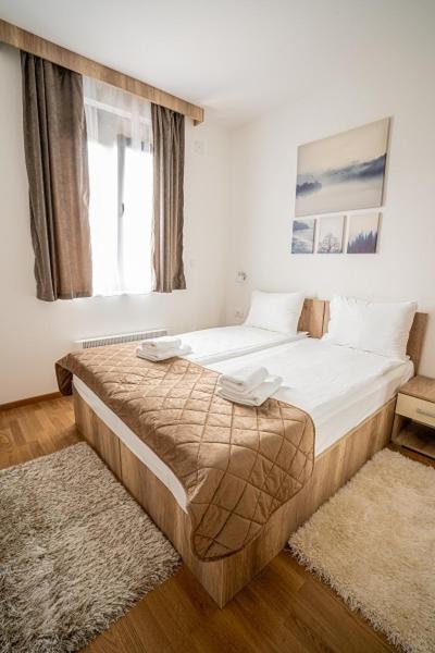 Deluxe Queen Suite