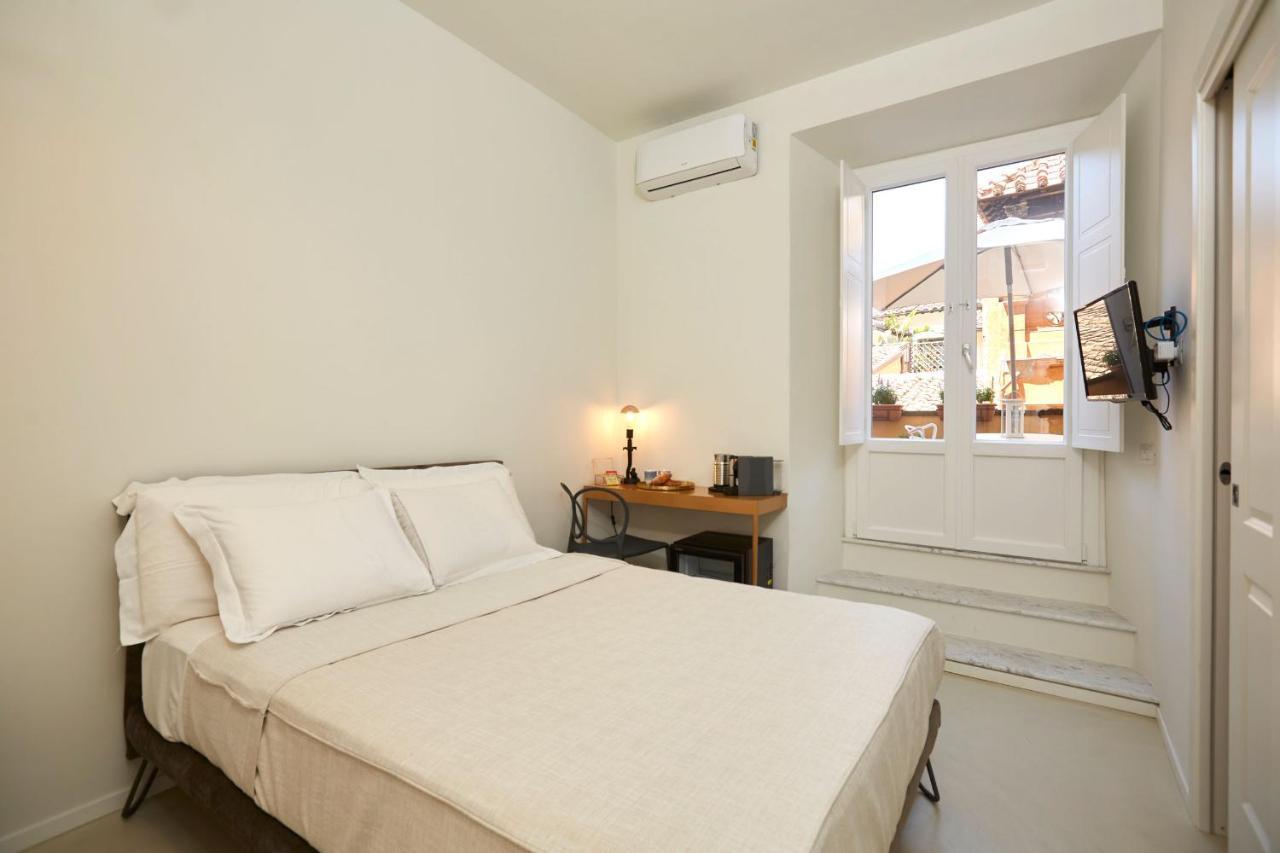 Single Room Terrace