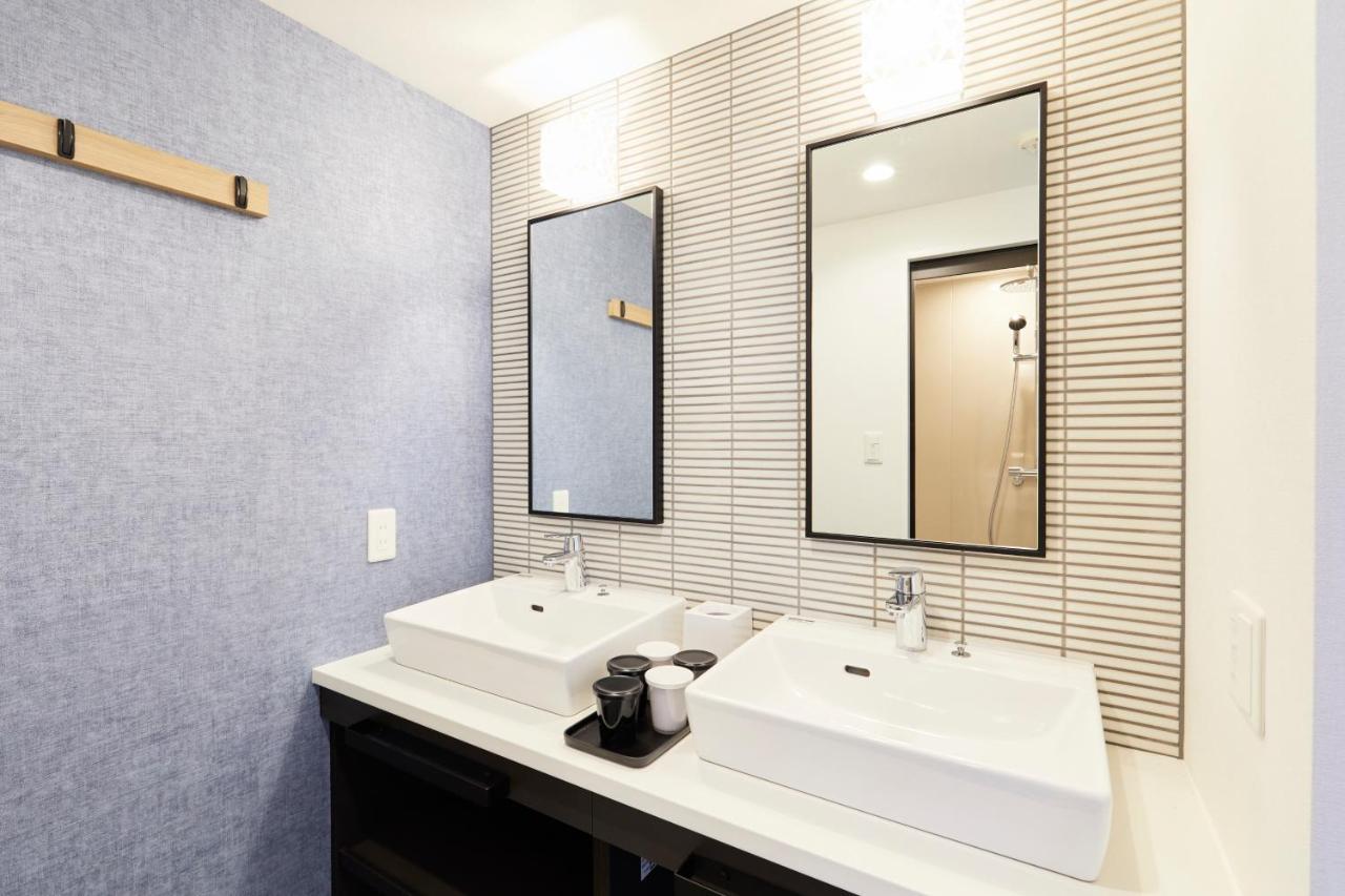 Family Room Bath