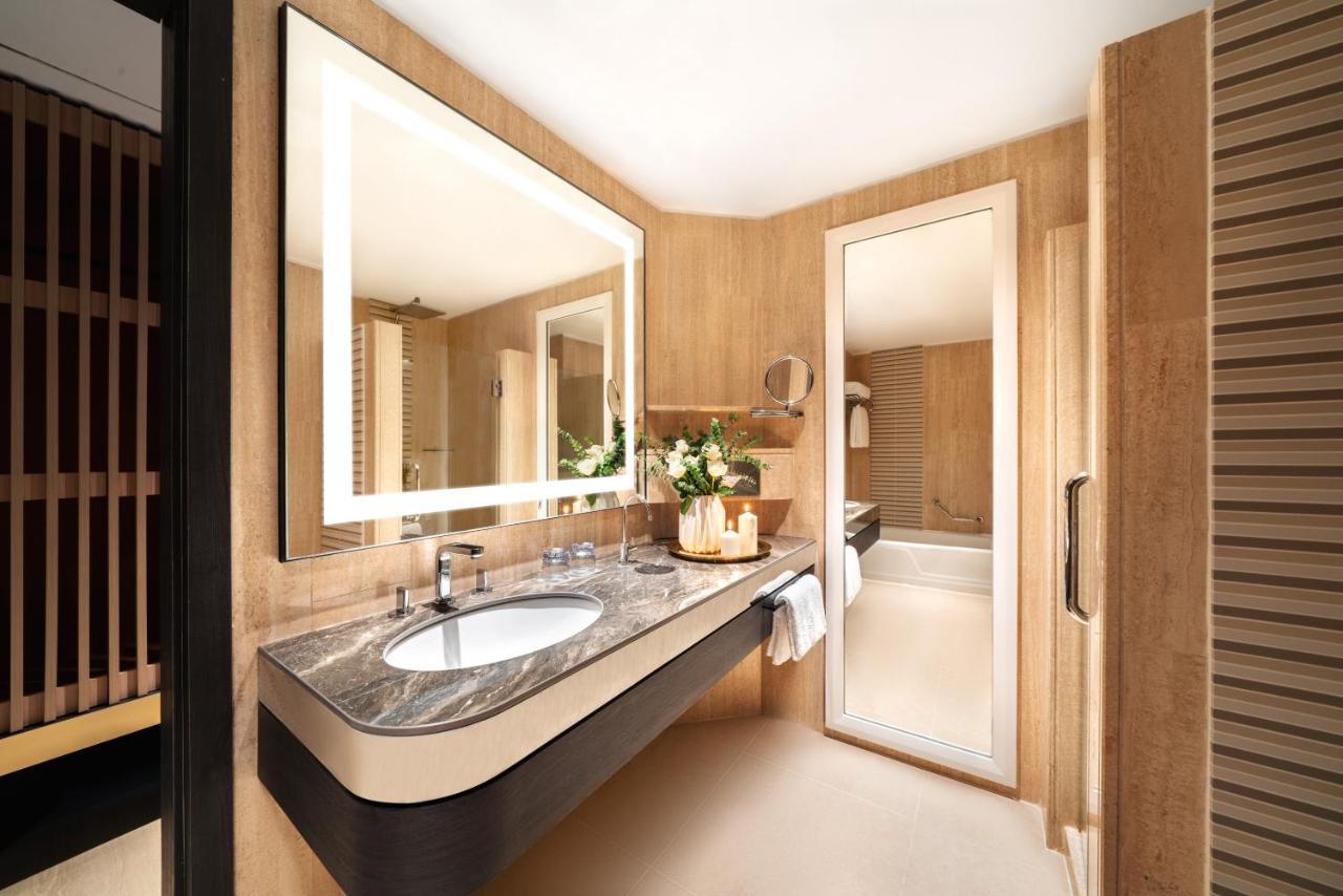 Signature Kamer met Kingsize Bed en Uitzicht op Marina Bay