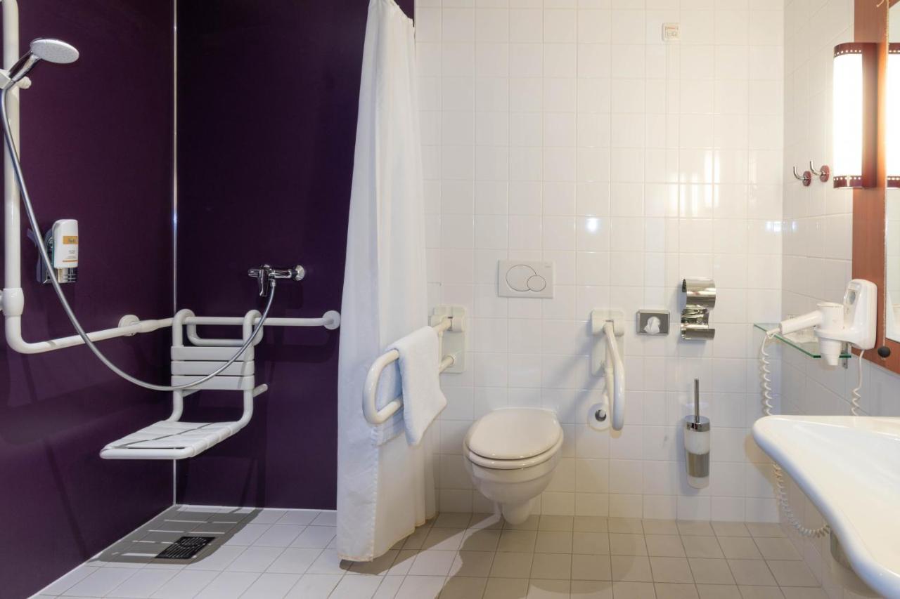 Queen Room Disability Access
