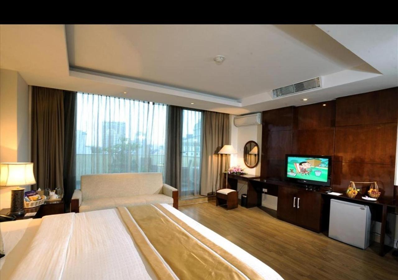 Chambre avec 1 Lit King-Size - Vue Partielle sur Océan