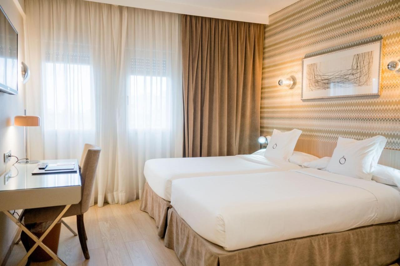 Quarto com Cama de Casal ou 2 de Solteiro e Cama Extra