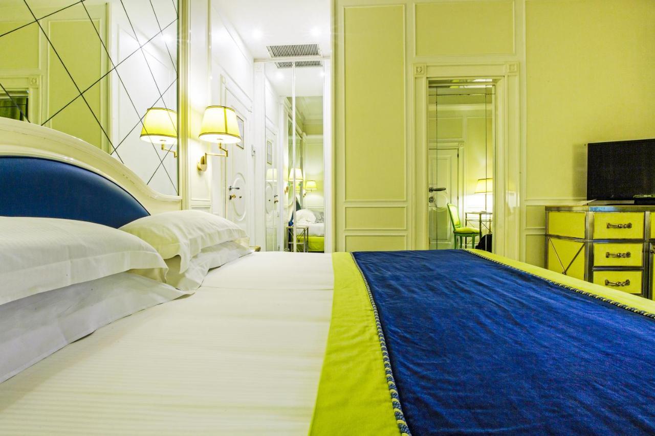 Classic Double or Twin Room Pool View