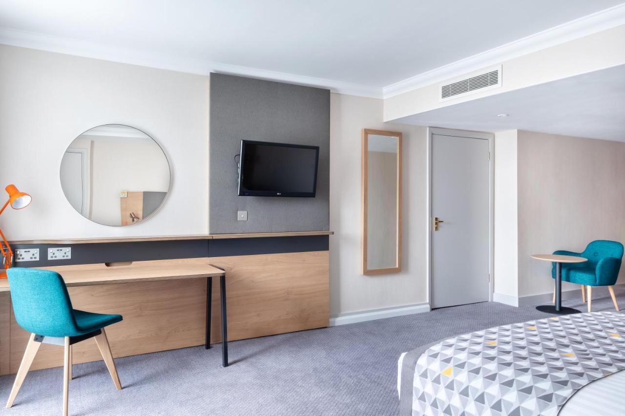 Standard Queen Room - Disability Access