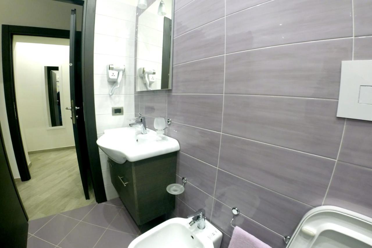 Deluxe Quadruple Room Private Bathroom