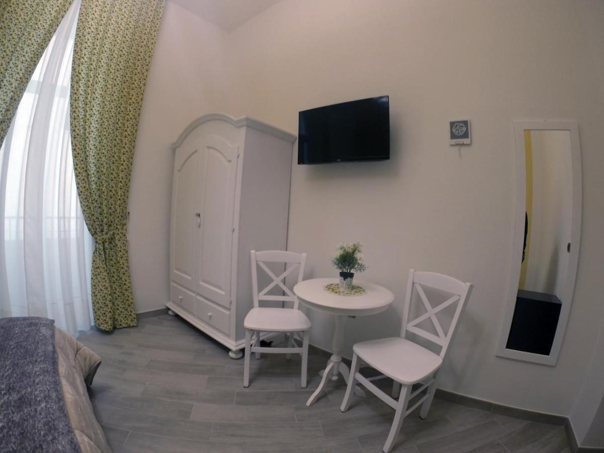 Deluxe Room Private Bathroom