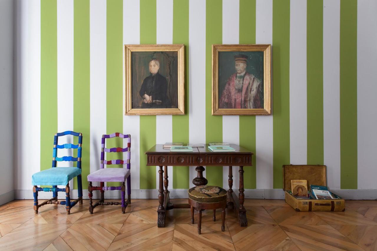 Five-Bedroom Deluxe Apartment