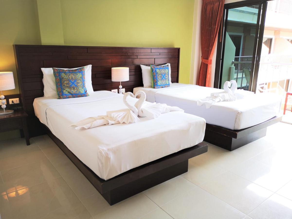 Twin Room with Balcony and Pool View,1076010649:JPEG