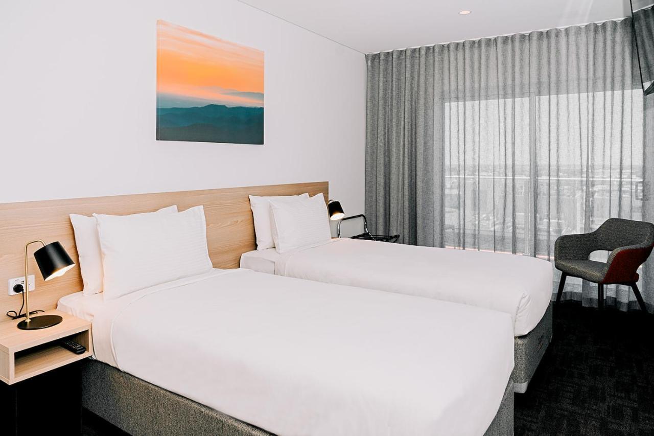 Standard Twin Room with Balcony - No Housekeeping