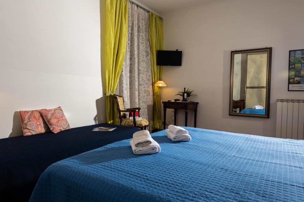 Double or Twin Room,1072020769:JPEG