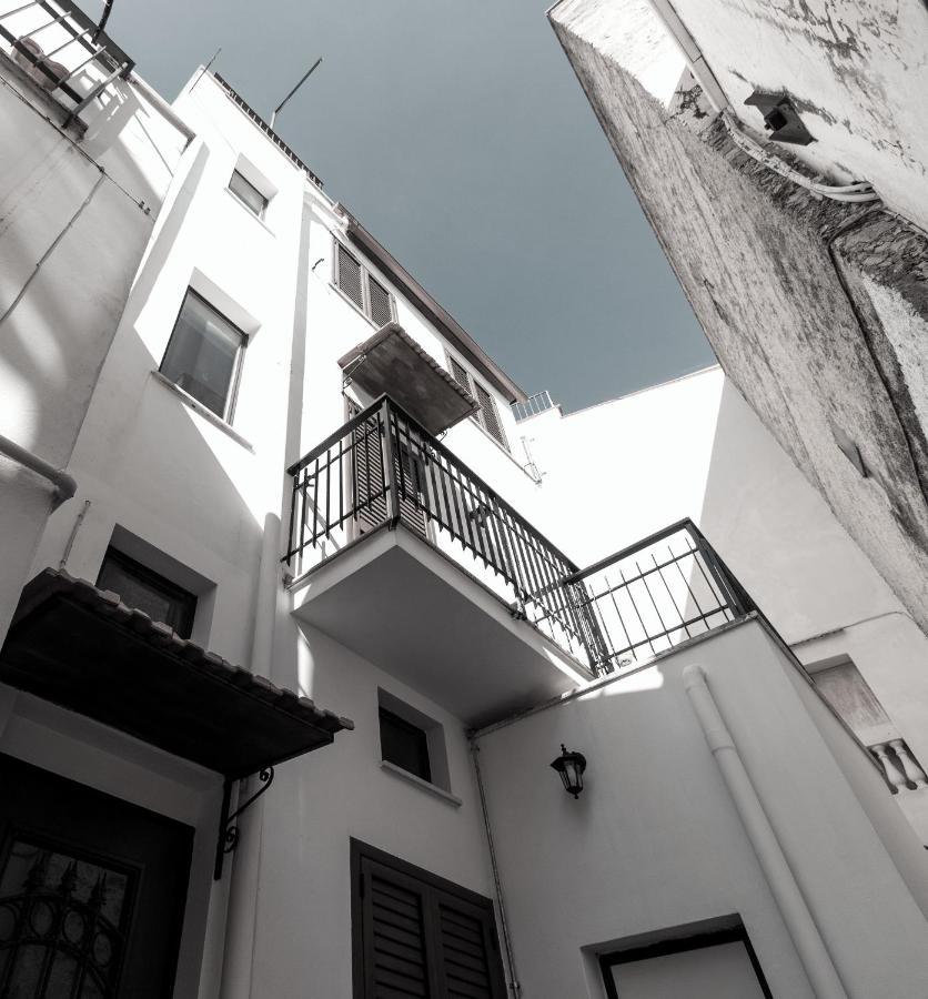 Studio Balcony
