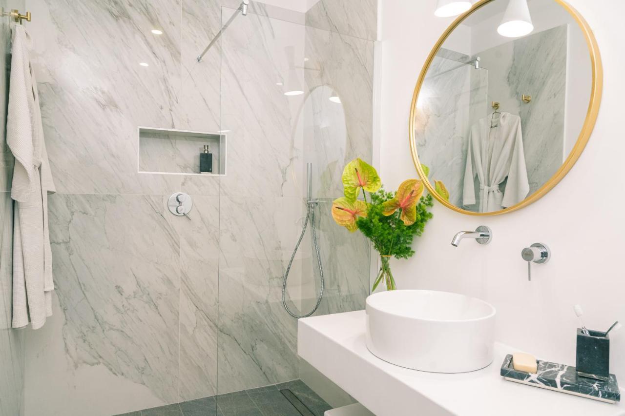 Habitación Triple con baño privado externo