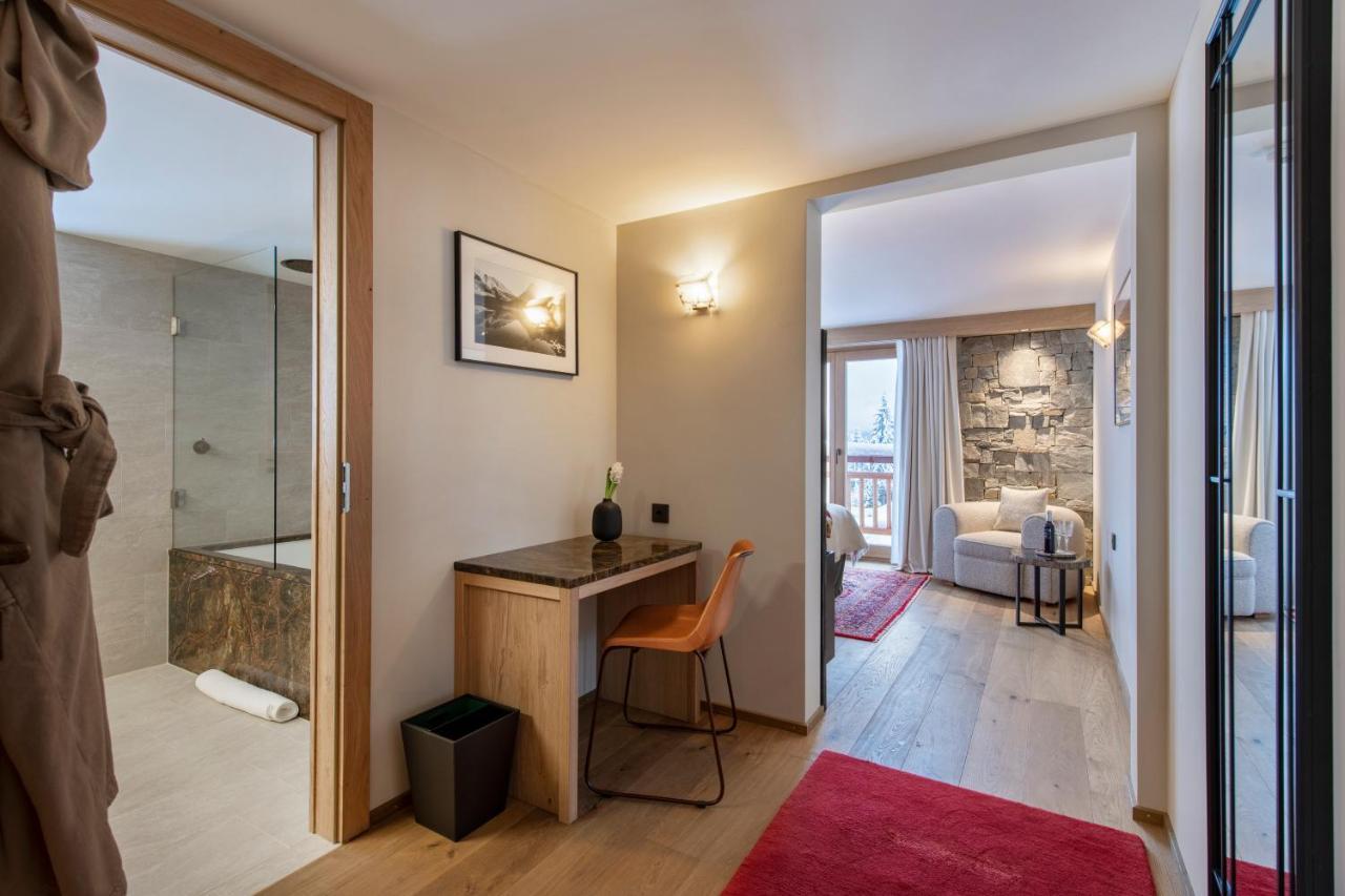 Grand Deluxe,1079554381:JPEG