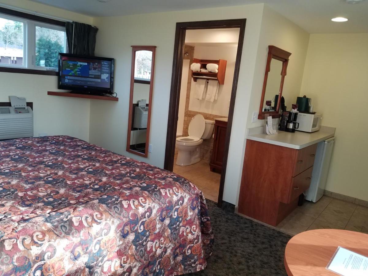 Standard King Room