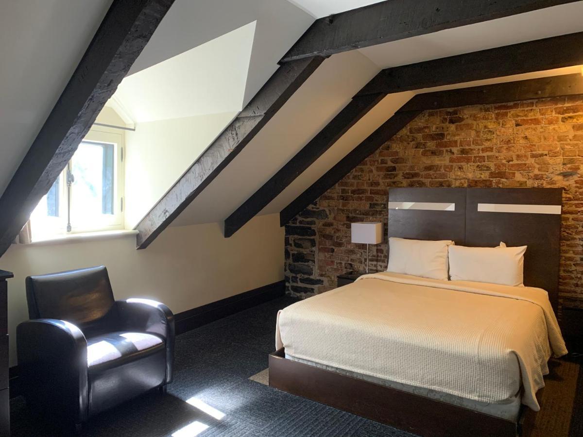 Superior Queen Room