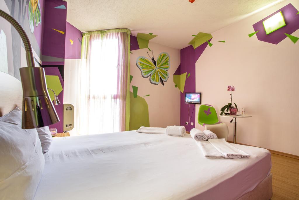 Economy Twin Room