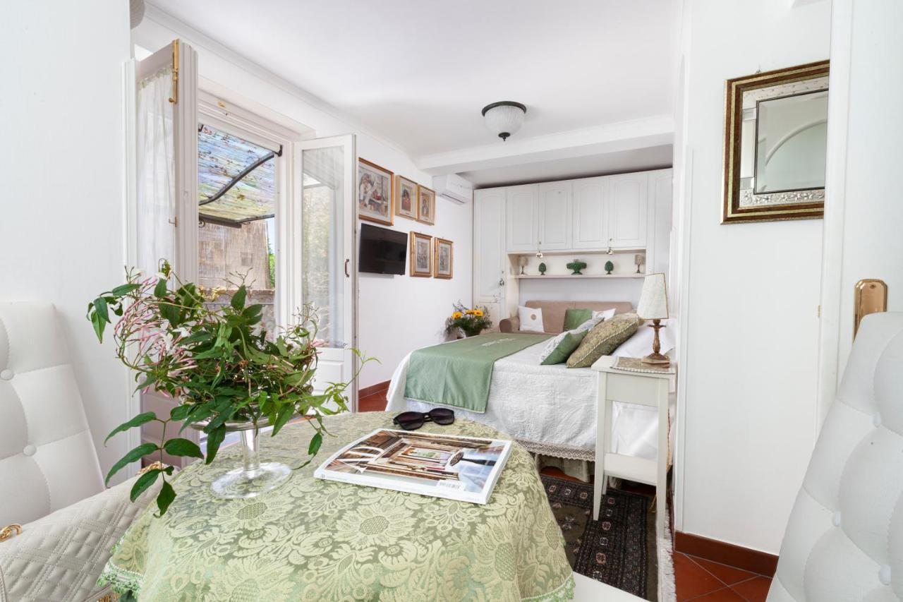 Double Room Patio