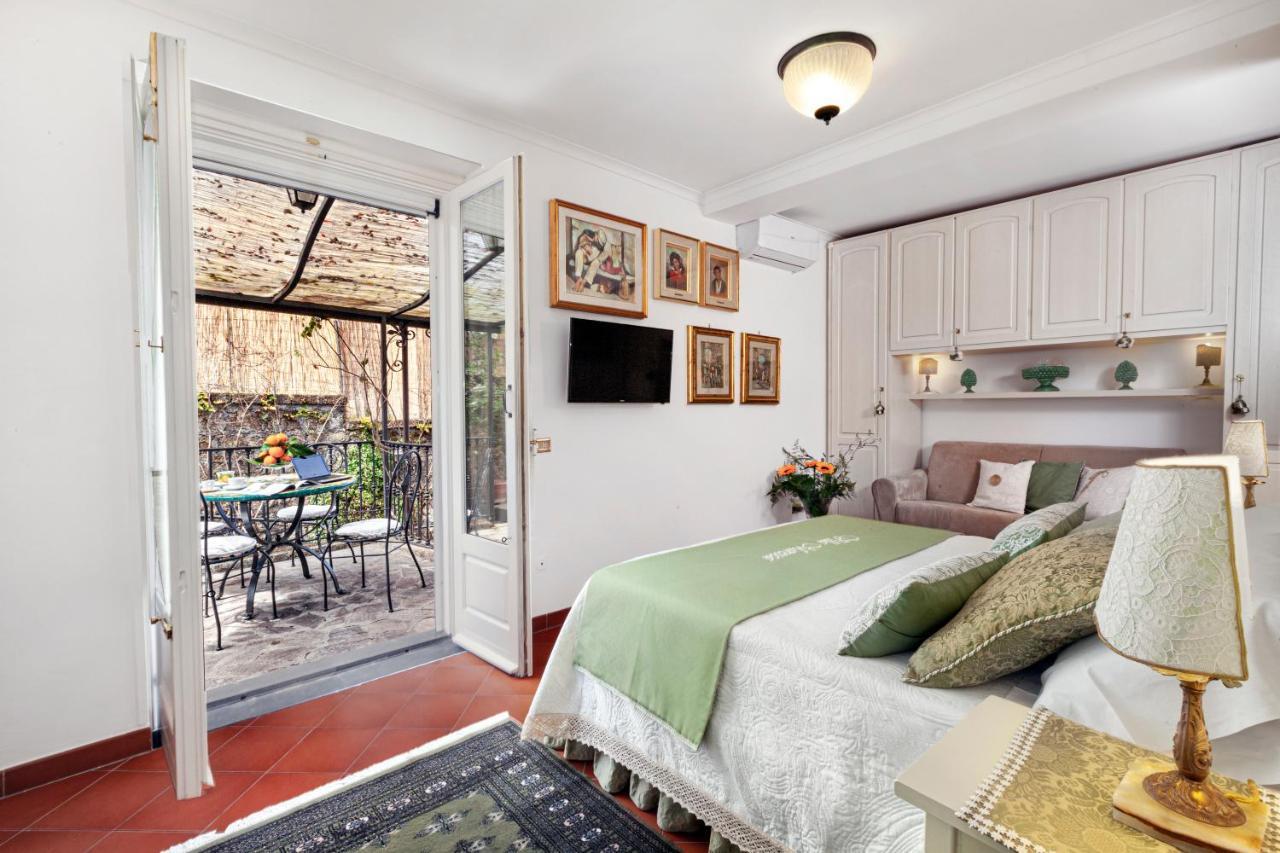 Double Room Patio