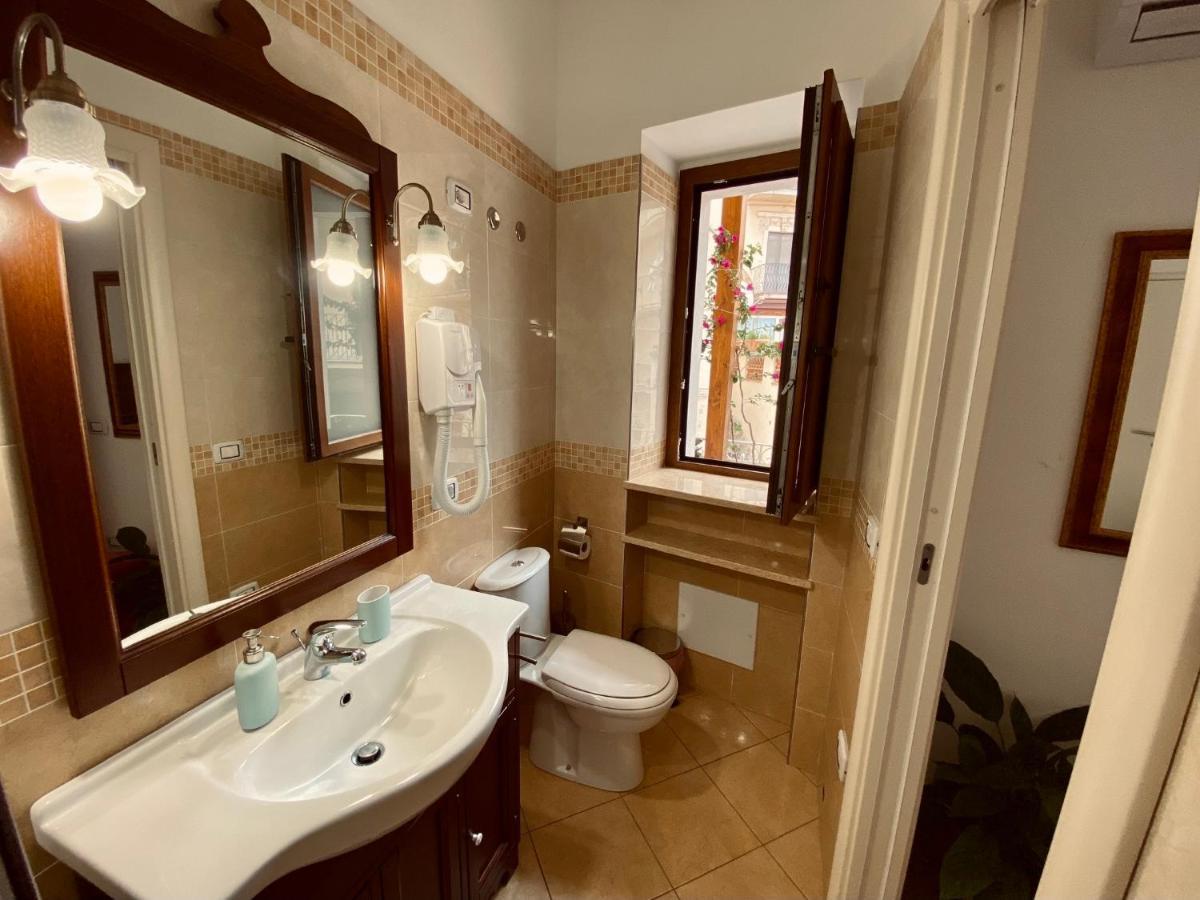 Deluxe Double Room Balcony
