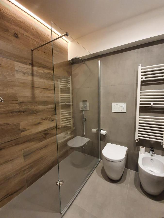Double Room,1117489401:JPEG