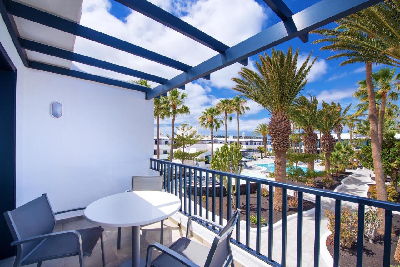 Apartment Pool View