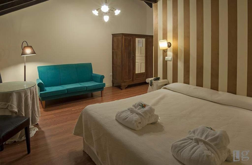 Double Room,1122586290:JPEG