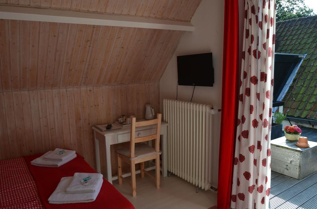 Tweepersoonskamer met een Eigen Externe Badkamer