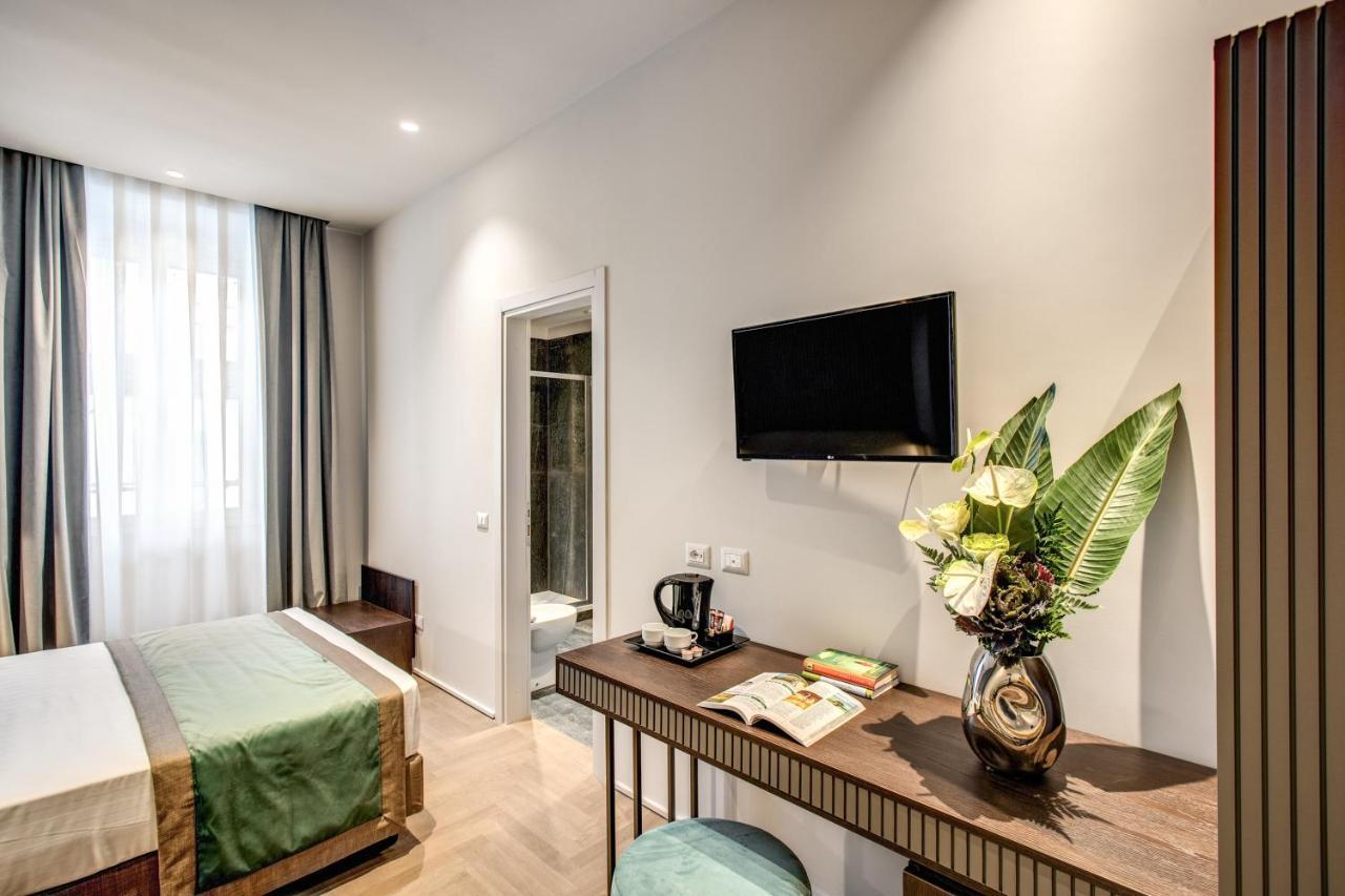 Triple Room Dependance Via Agostino De Pretis 70