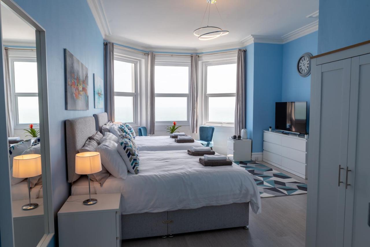 Family Room with Bath,1125526974:JPEG