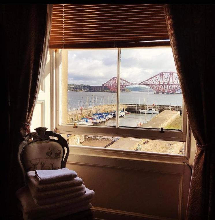 Family Room Private Bathroom