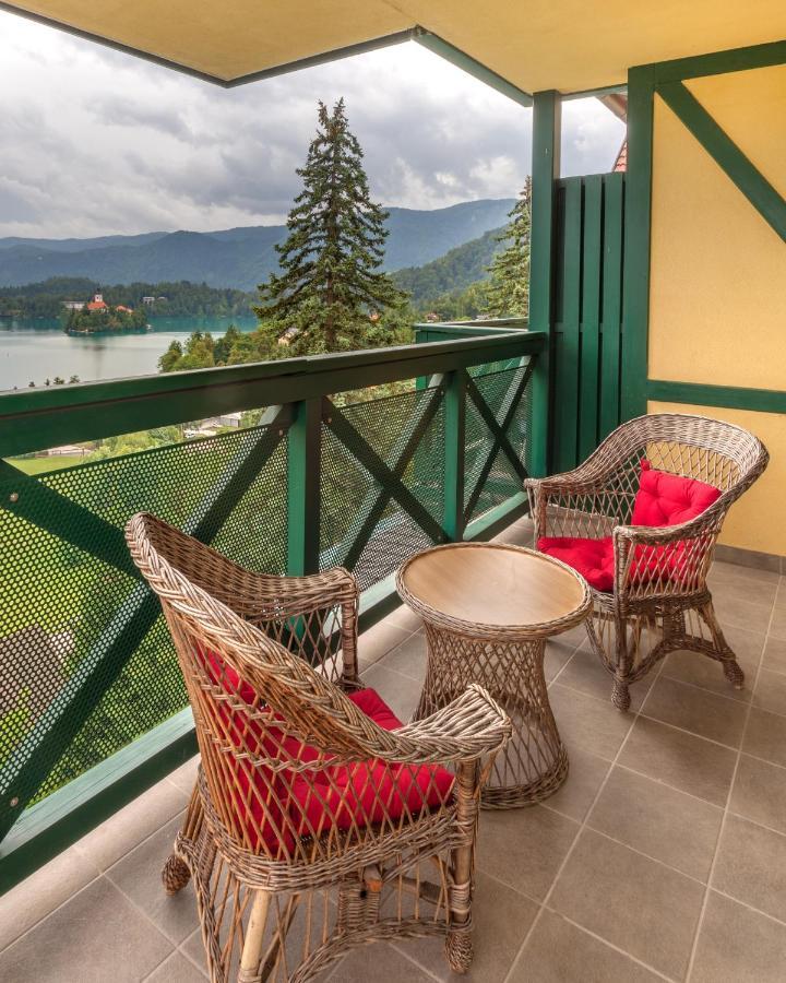 Deluxe Double or Twin Room Lake View