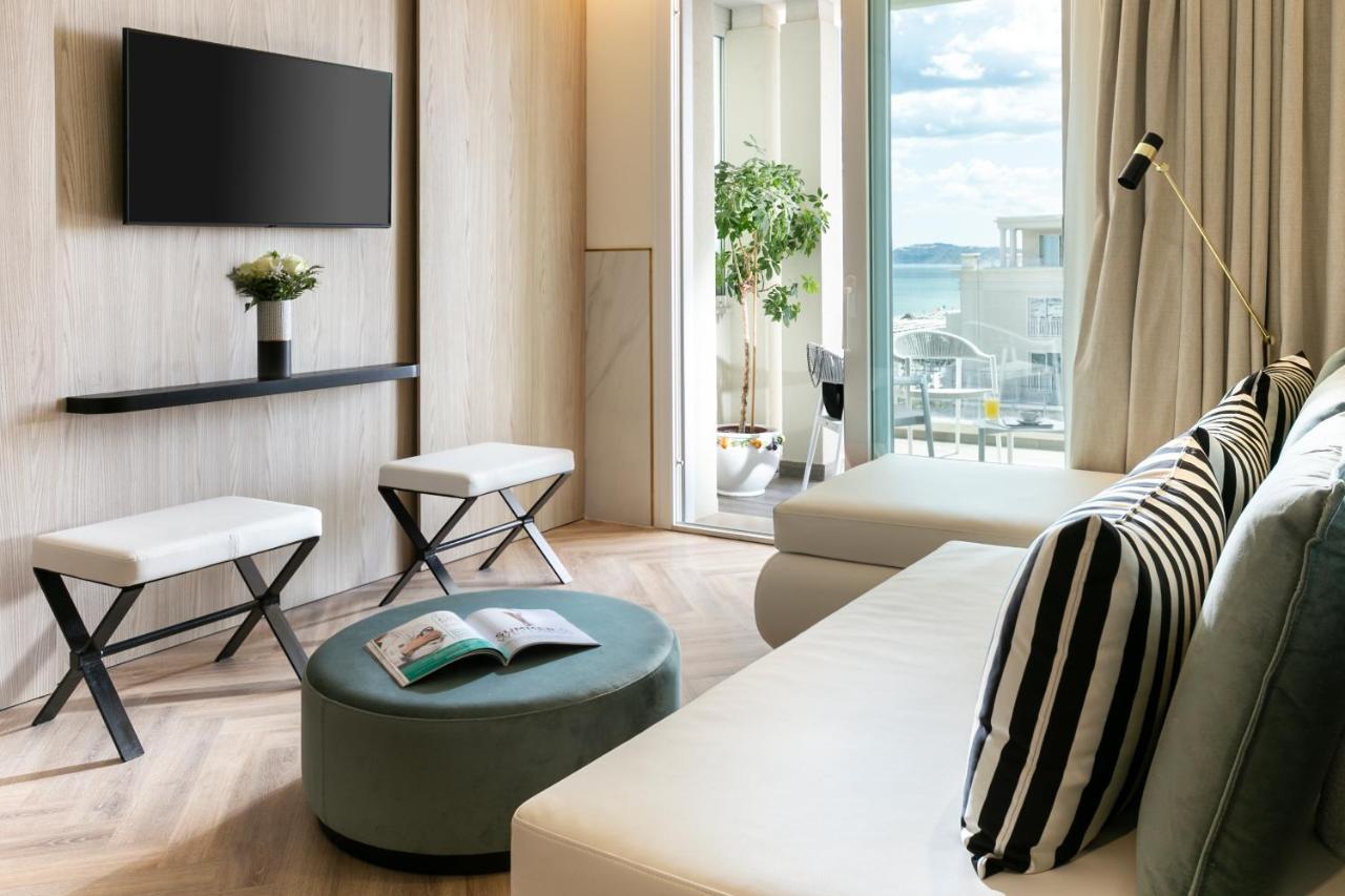 Queen Suite Sea View