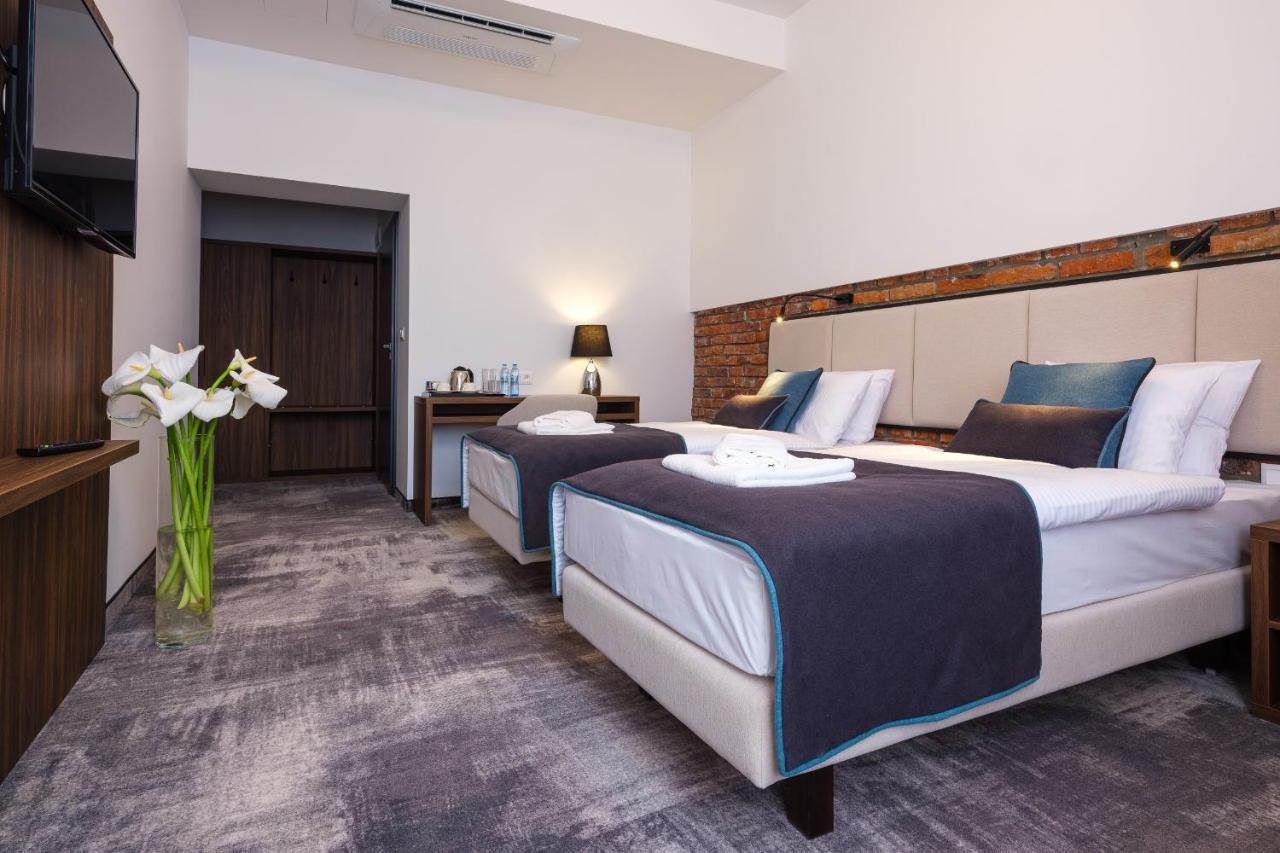 Tweepersoonskamer met 1 of 2 Bedden en een Extra Bed