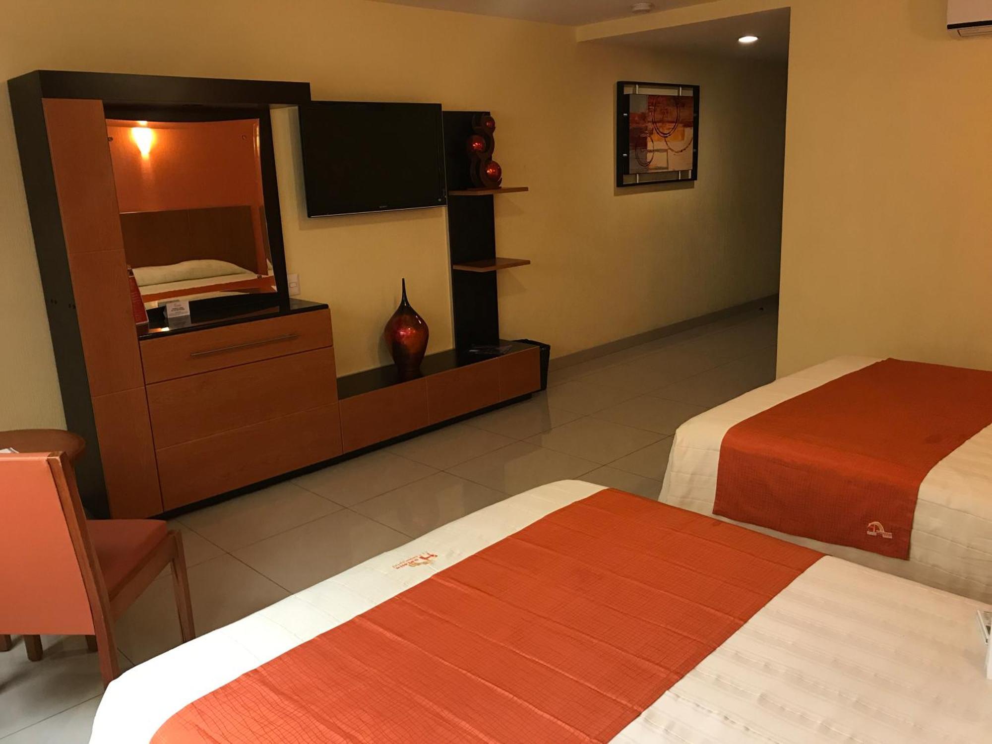 Queen Room Two Queen Beds