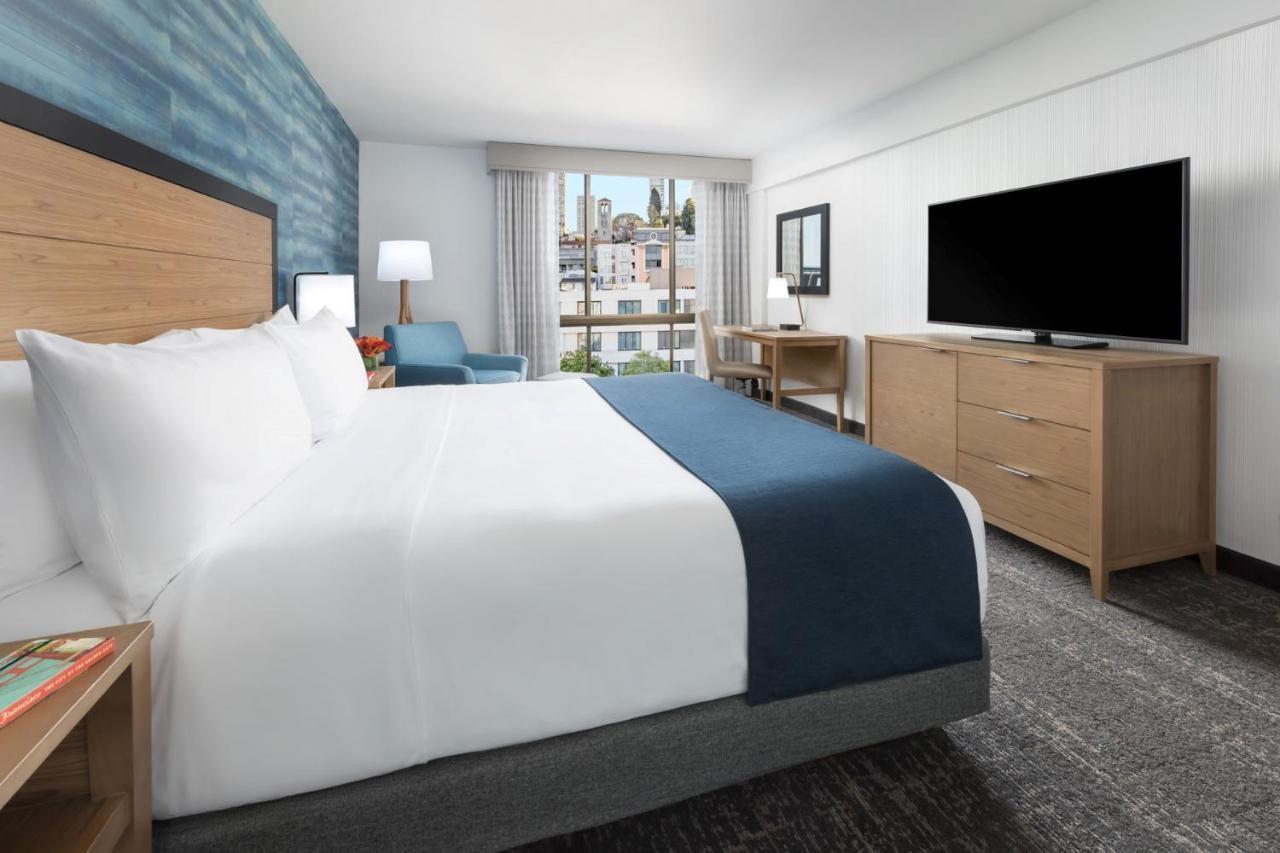 City View King Room