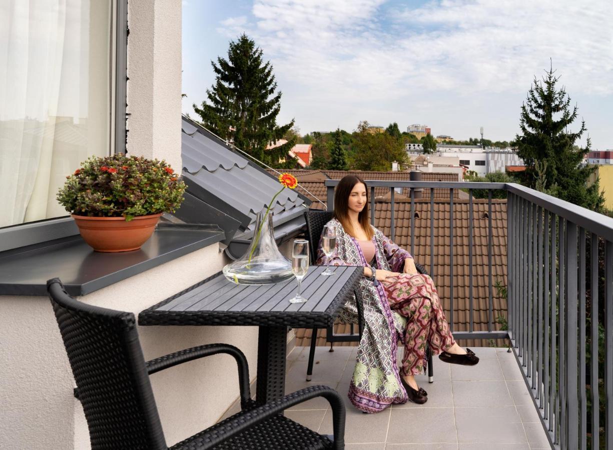 Double Room Balcony,1614814044:JPEG