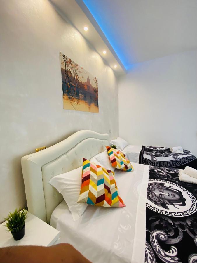 Standard Family Room,1152299706:JPEG
