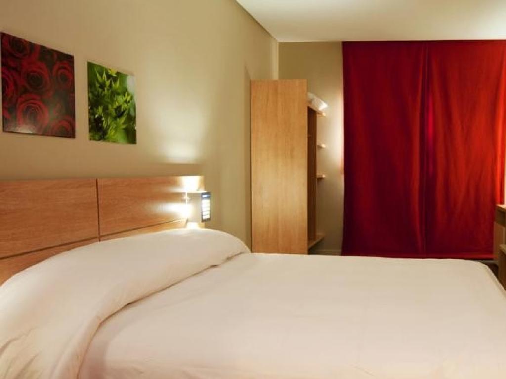 Standard Single Room,1602962629:JPEG