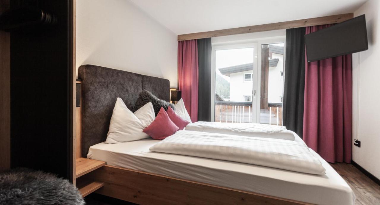 Standard Double Room,1153508349:JPEG