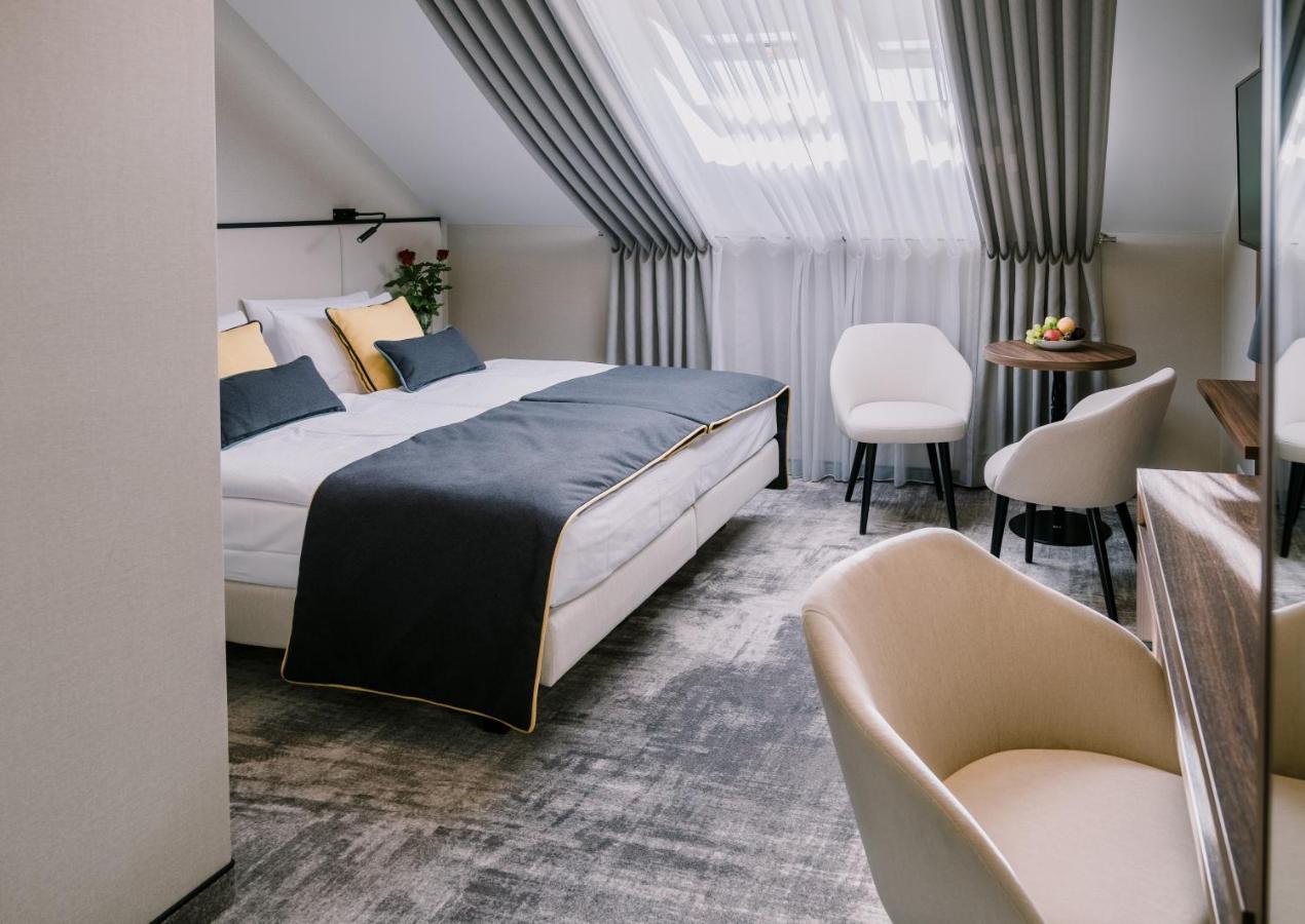 Double or Twin Room Extra Bed