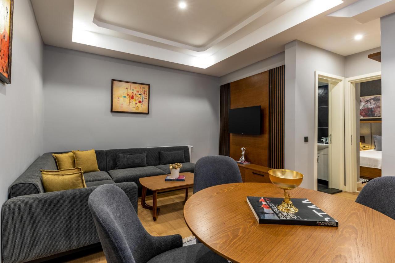 Family Suite Half Basement Floor