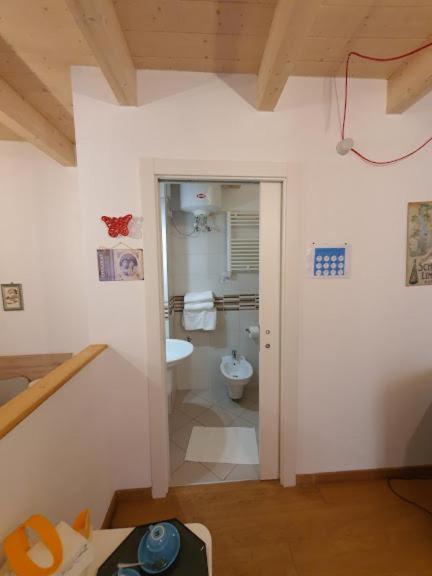 Quarto Deluxe (2 Adultos + 1 Criança)