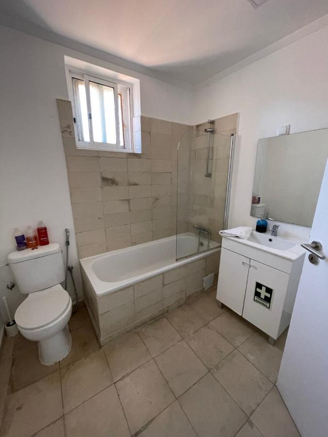 One-Bedroom Apartment,1184076586:JPEG