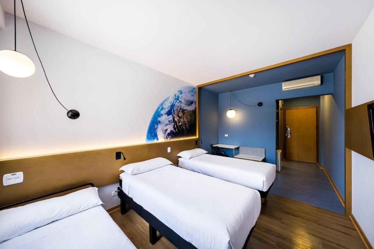 Standard Triple Room Three Single Beds