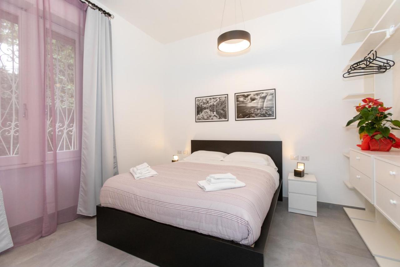 Comfort Triple Room Shower